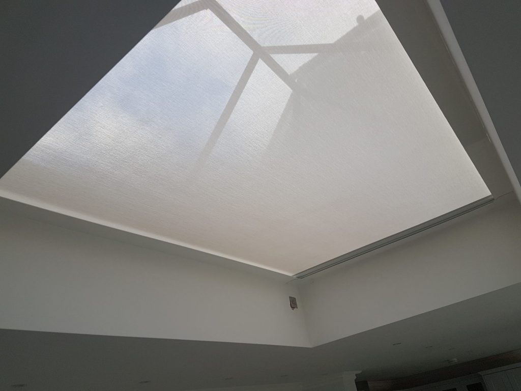 LanternLITE™ Zip roof lantern blind