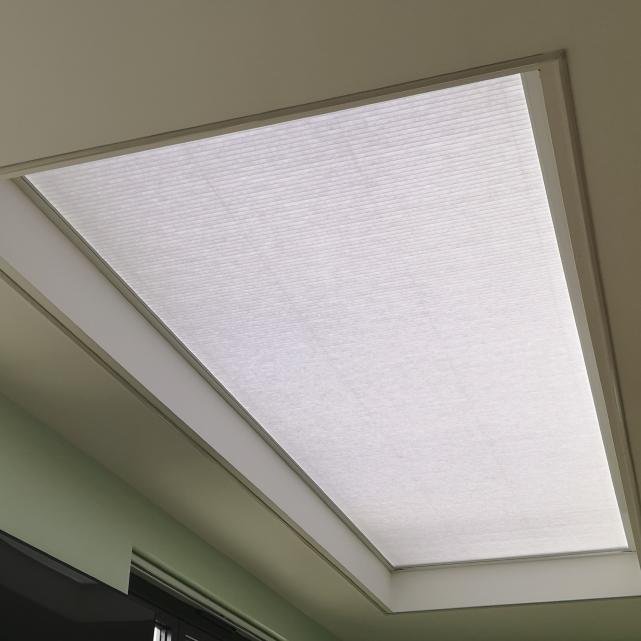 Roof Lantern Blind Honeycomb LanternLITE™