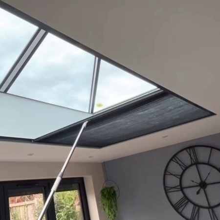 Manual Fly Screen Roof Blind 🪰